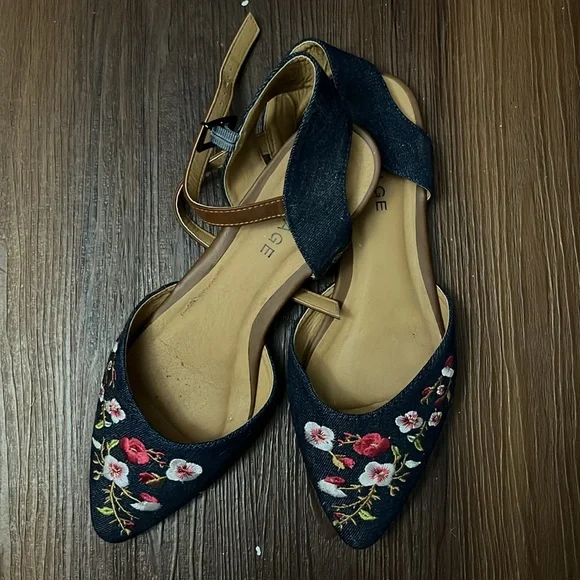 Embroidered women’s jean sandal size 9 - Picture 2 of 3